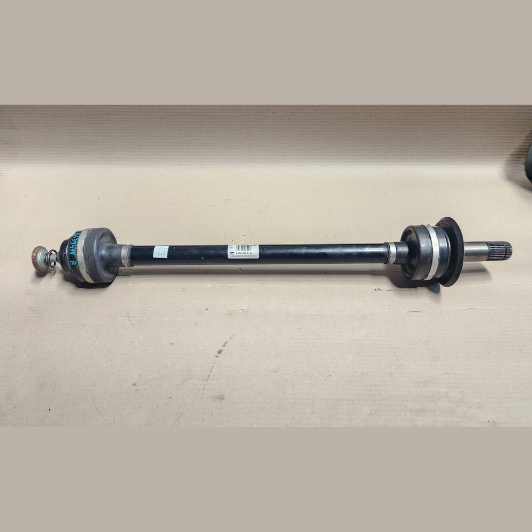 2016-2019 BMW 750i M760i G11 G12 xDrive Rear Right Drive Shaft 8639454 OEM