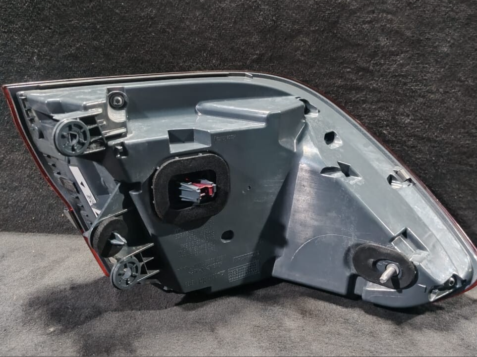 OEM BMW 7 G11 2017 LHD REAR TAIL RIGHT SIDE BACK LIGHT  20870203- 7342964