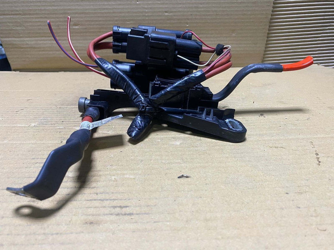 2012-2016 BMW 328i External Ignition Distribution Battery Terminal 9296151 F20, 