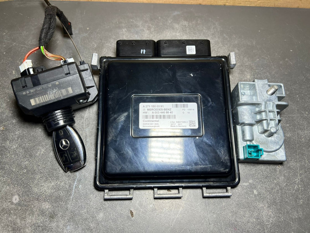 2010-14 Mercedes-Benz W204 ECU Engine Control Module Ignition Key Switch SET OEM