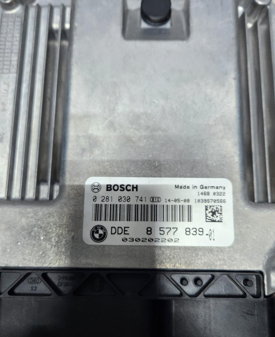 2010-2017 BMW X3 F25 30d xDrive F32 F33 430d Engine Control Unit 8577839 ECU SET