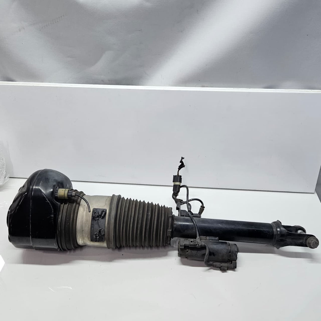 7915970-BMW 7 Series G11 G12 750 740 Air Spring Strut Front Right OEM