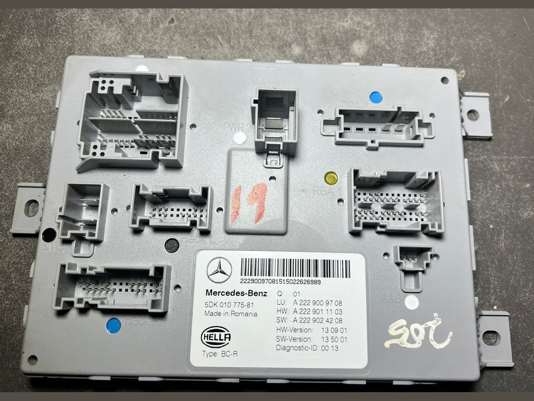 14-20 Mercedes W205 Rear Trunk SAM Body Control Module Unit A222 9009708 OEM