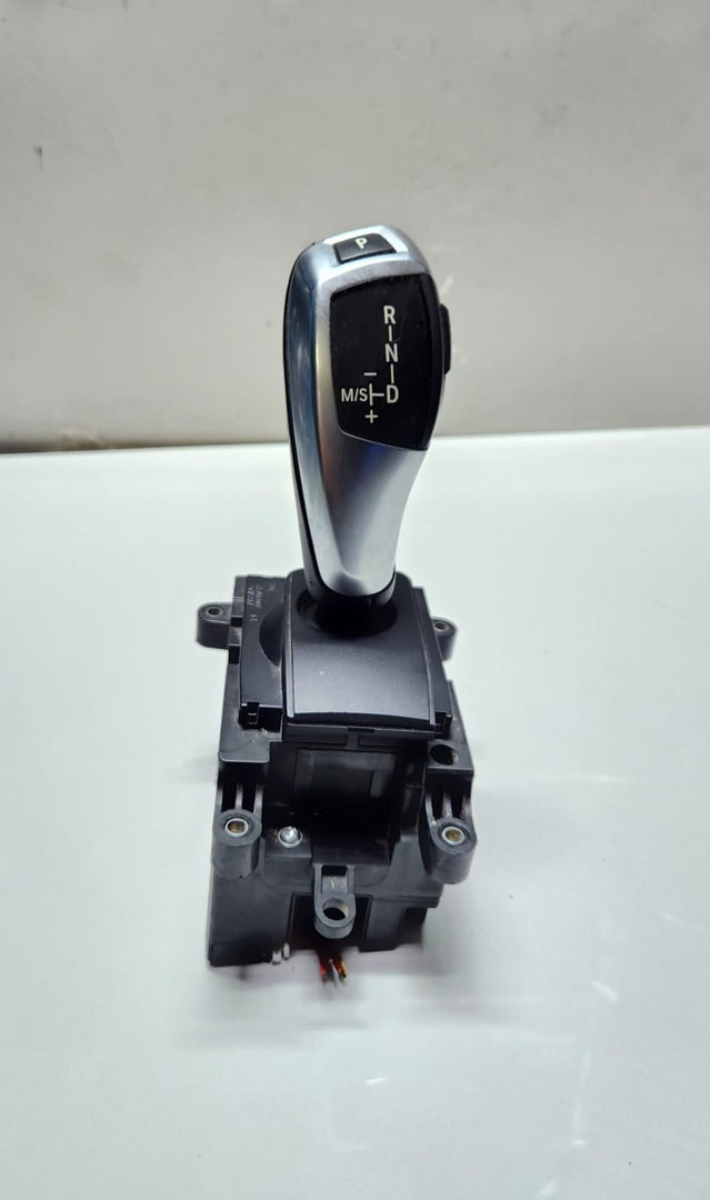 2010-2013 BMW 530i Gear Selector Lever 9218102 F10 and F11 RHD