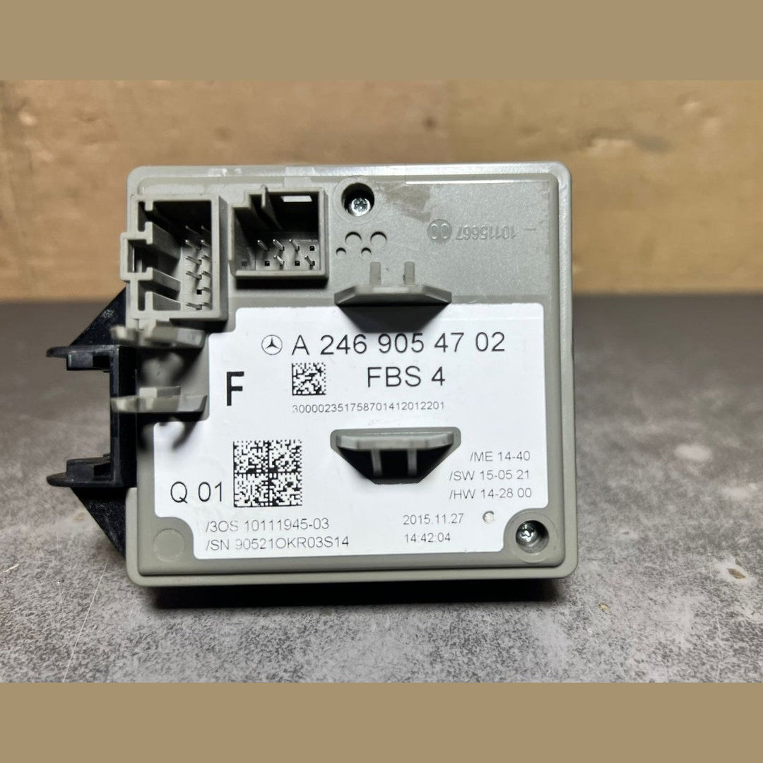 13-17 Mercedes W246 CLA  Ignition Switch Module Unit W/key FBS4 A246 9054702 OEM
