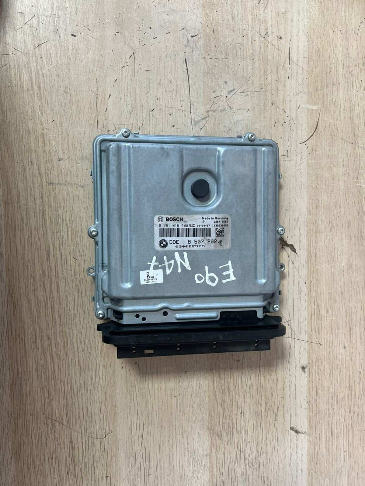 2014 BMW N47 E90 Engine Control Unit ECU SET DDE + CAS3 + 1KEY 8507202