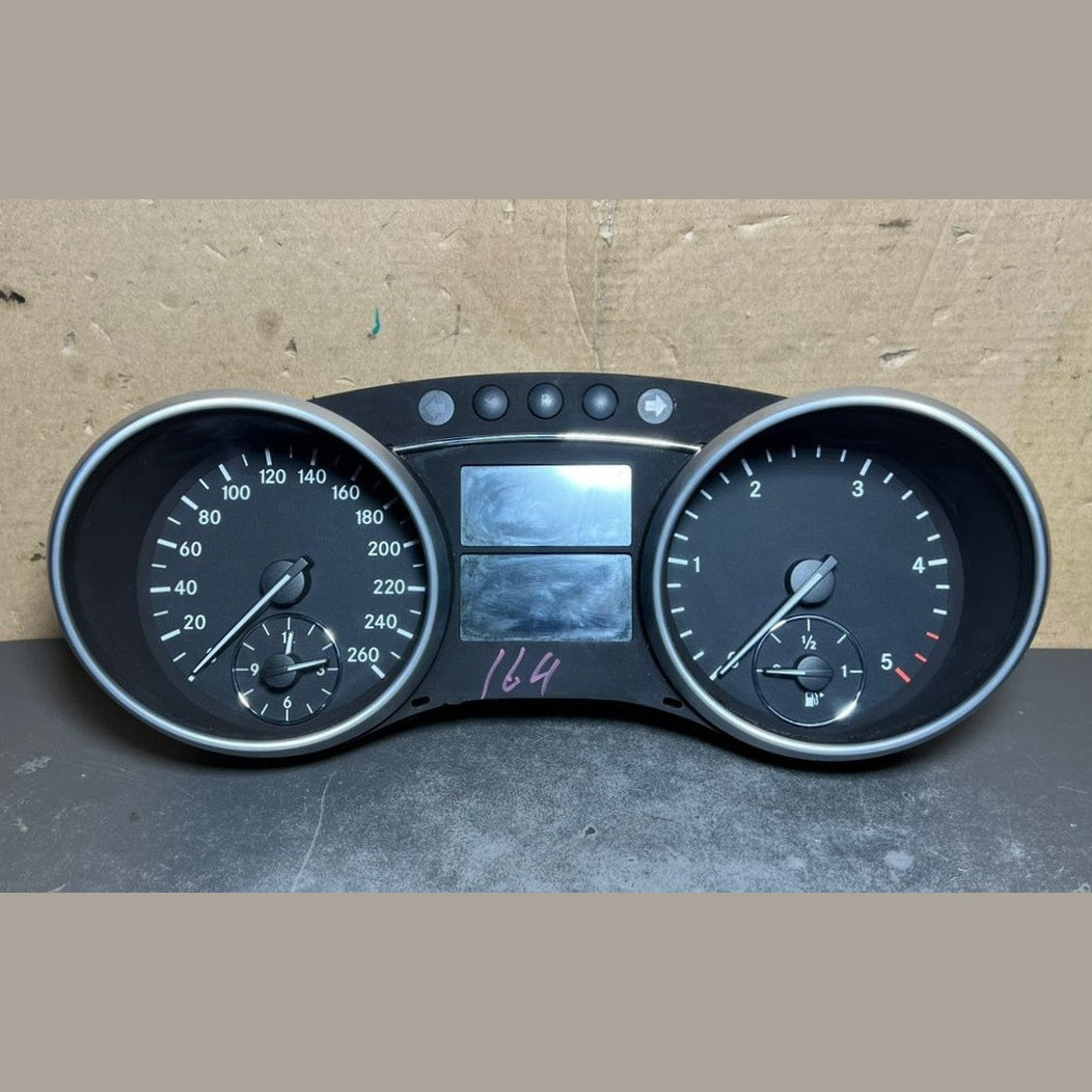 07-13 Mercedes-Benz W164 GL ML Instrument Cluster Speedometer A164 9007900 OEM