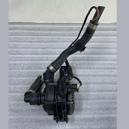 OEM BMW F70 F74 F78 U06 U11 U12 U10 LCI Auxiliary Water Pump 9455020 BOSCH
