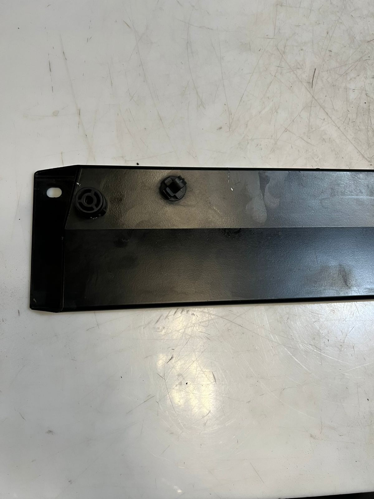 2011-2017 BMW X3 F25 and X4 Radiator Support Upper Cover Plate 7210501 OEM