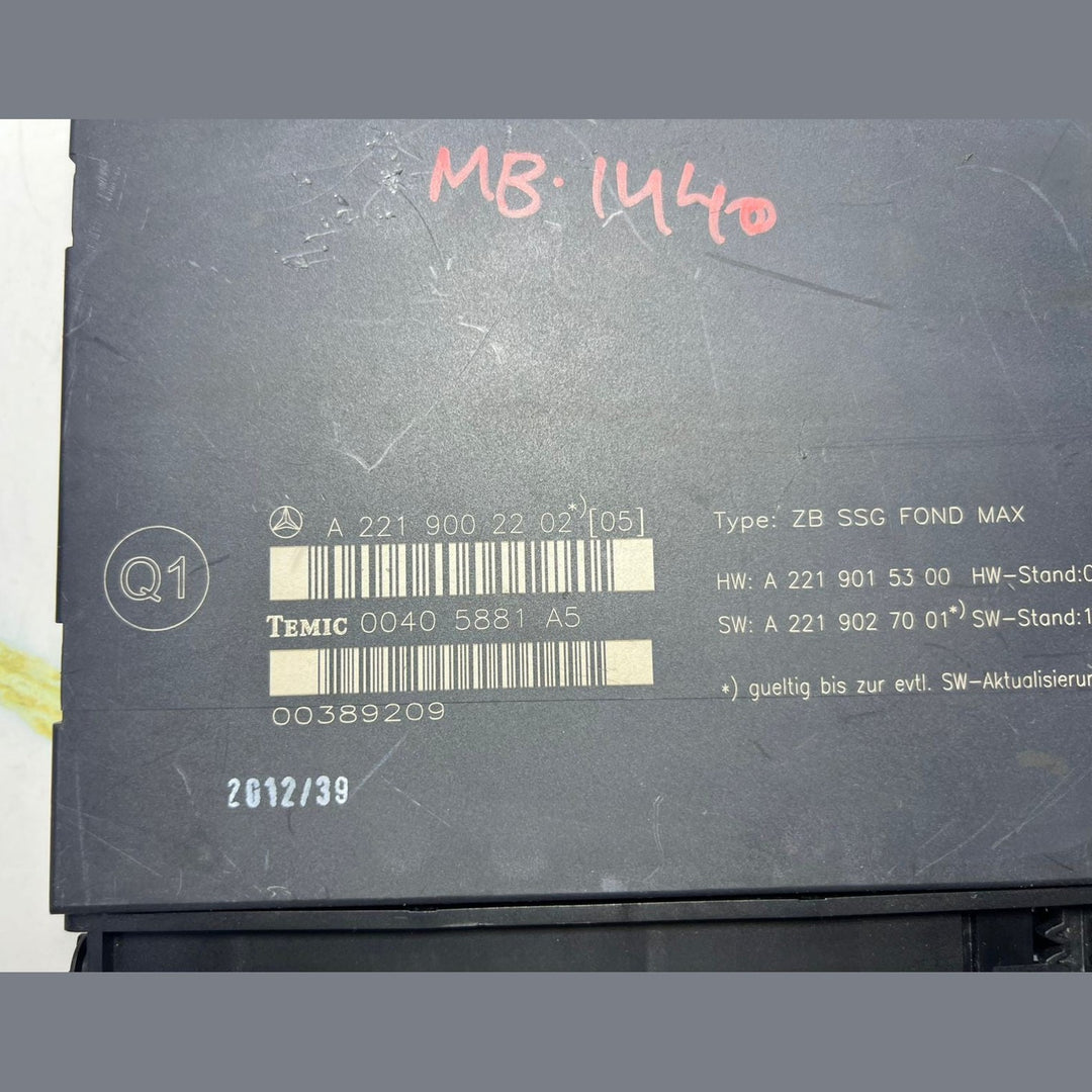 07-13 Mercedes-Benz W221 S-Class S350 Rear Seat Control Module A221 9002202 OEM