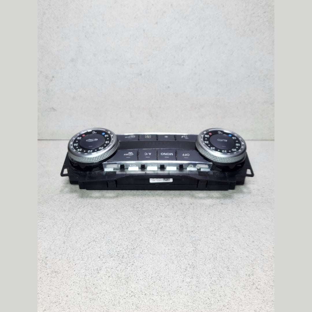 Mercedes-Benz Climate Control Unit 2048304190 C-Class W204