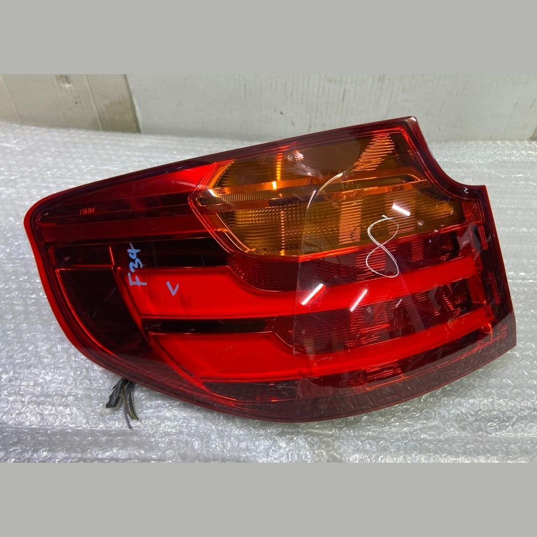 OEM BMW F34 GT PRE LCI 3 Series Gran Turismo Rear Light left Passenger 7286037