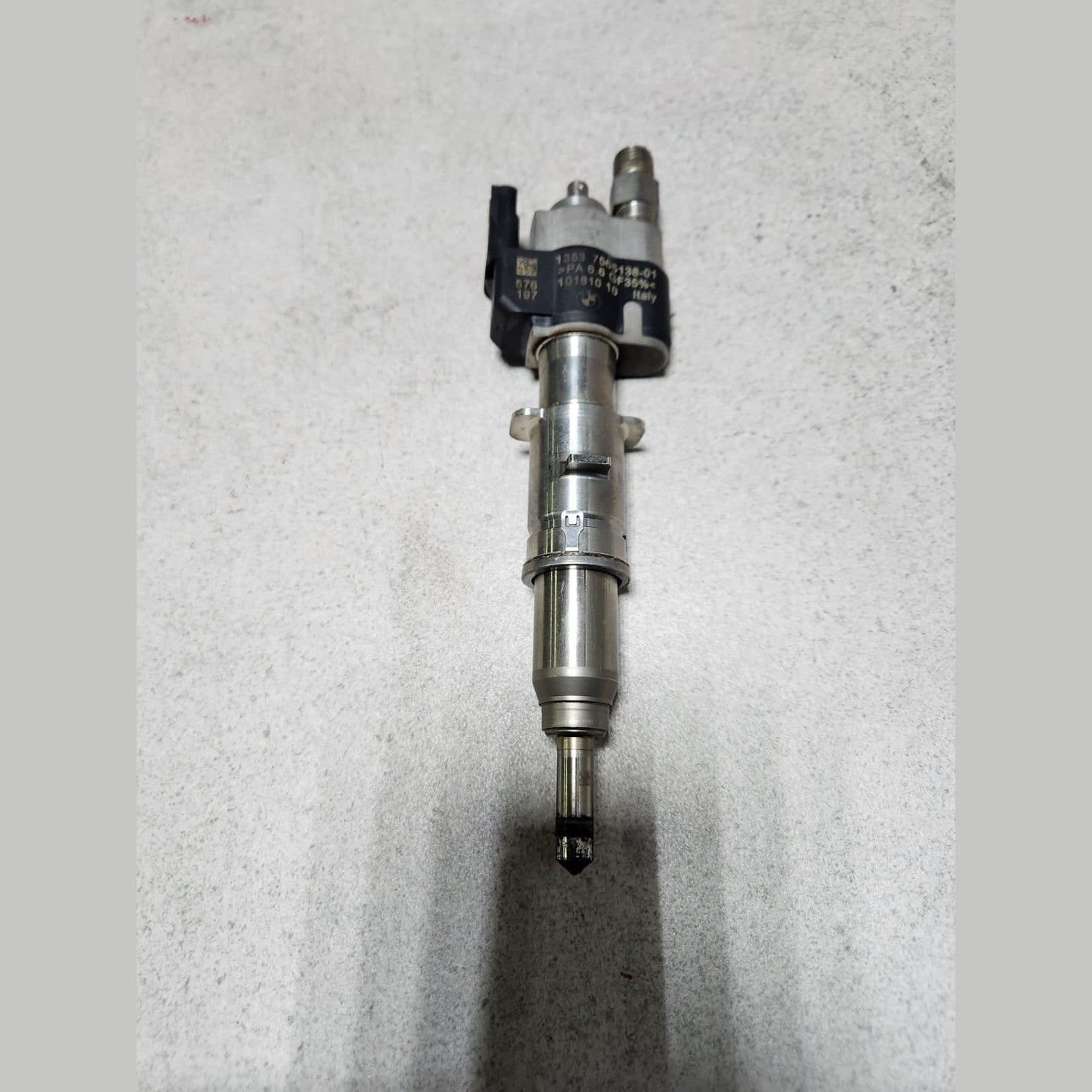 BMW Direct Fuel Injector 7565138 3 5 6 and 7-Series 