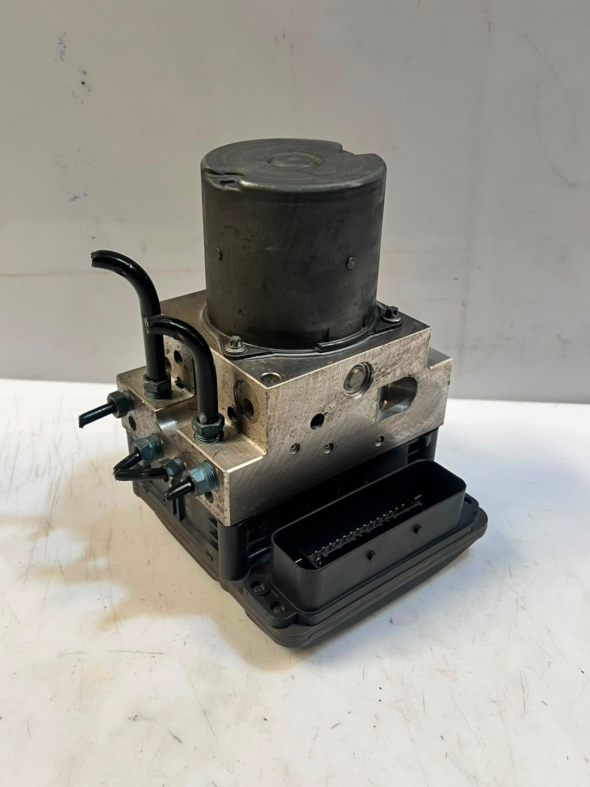 2007-2013 BMW X5 E70 and X6 E71 ABS/DSC Hydraulic Pump Module 6798286 OEM
