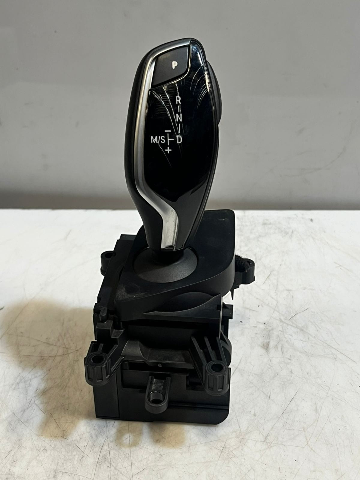 BMW G30 G31 G32 5 Series Automatic Gear Selector SWITCH KNOB 6825826 RHD OEM