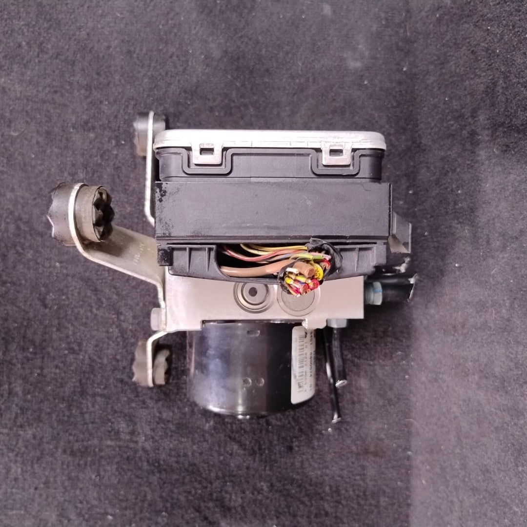 BMW X3 F25 Anti-lock Braking System Hydraulic Unit Master Block Genuine 6850574