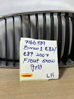Load image into Gallery viewer, 2007 BMW 1 SERIES E82 E87 E88 Grille With Chrome Frame Kidney Left 7166439 Used