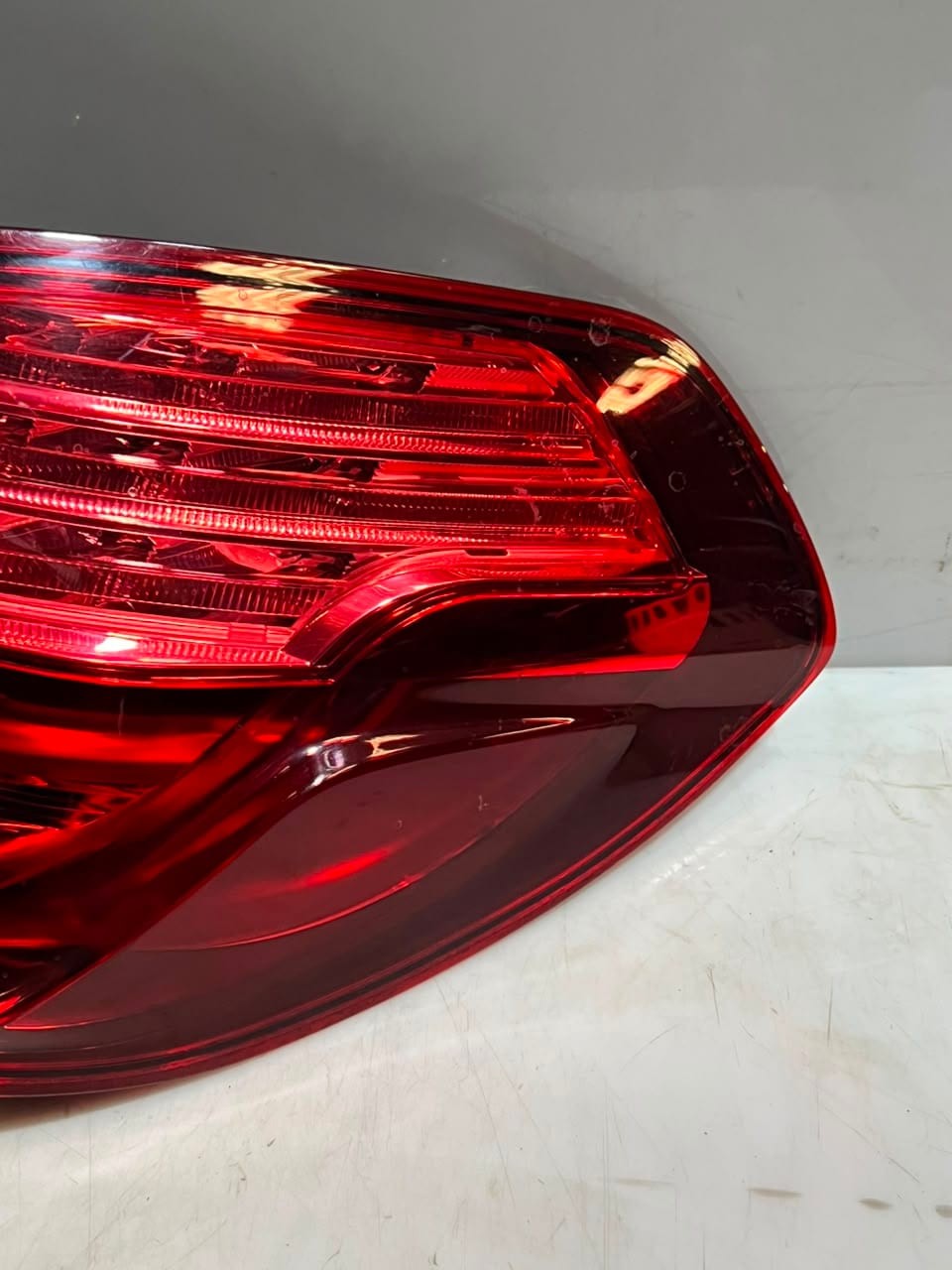2011-2012 BMW 6 Series F06 F13 F12 Rear Right Tail Light Backlight 7210576 OEM