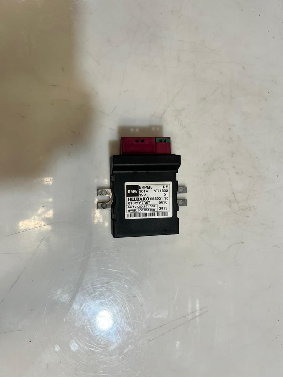 2014 BMW 228i F10 F2 F22 F23 F25 F30 F31 Fuel Pump Control Module 7371832 OEM