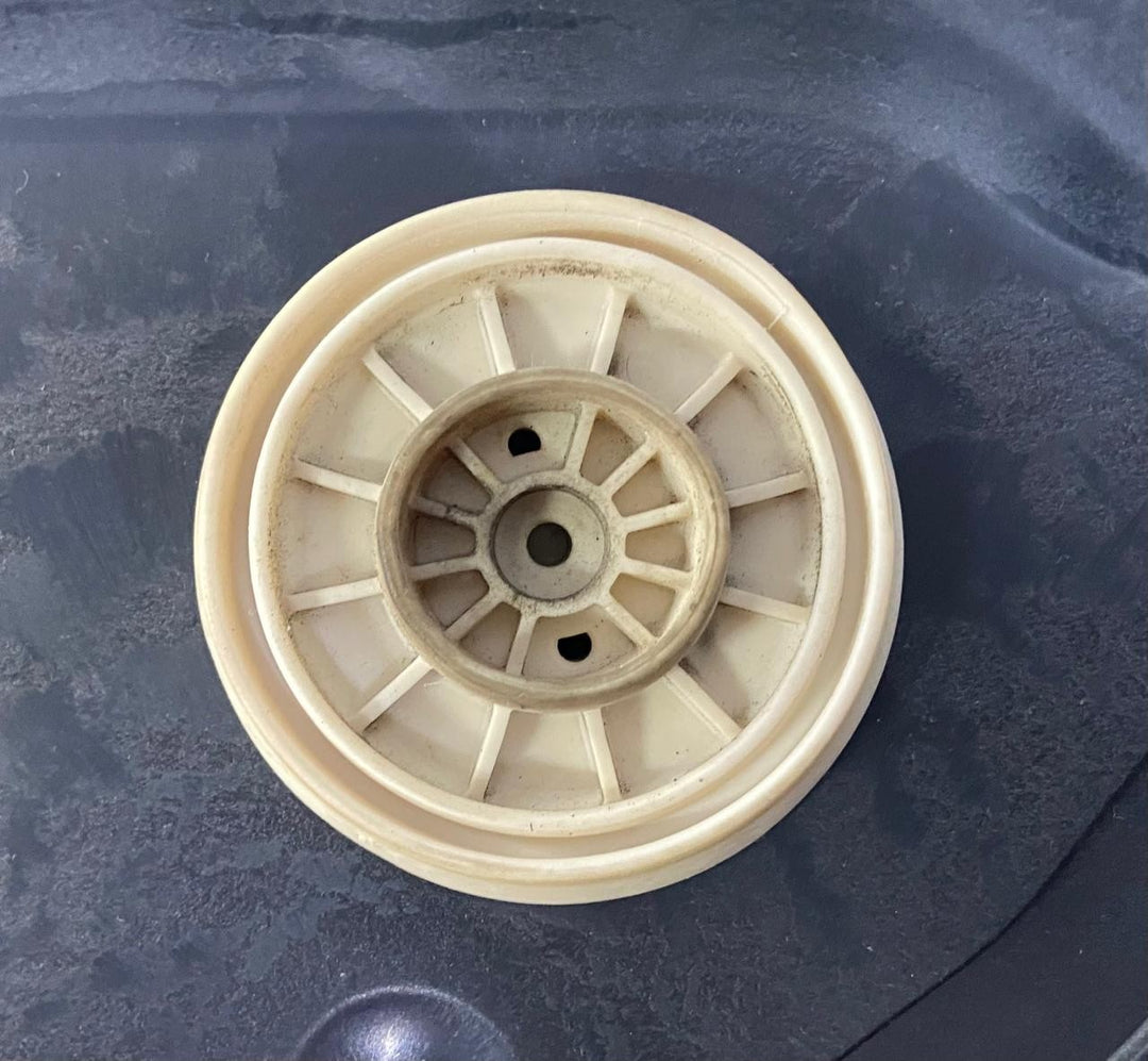 OEM BMW 7 F01 F02 F03 F04 Front Subwoofer Speaker LEFTSide 9227483
