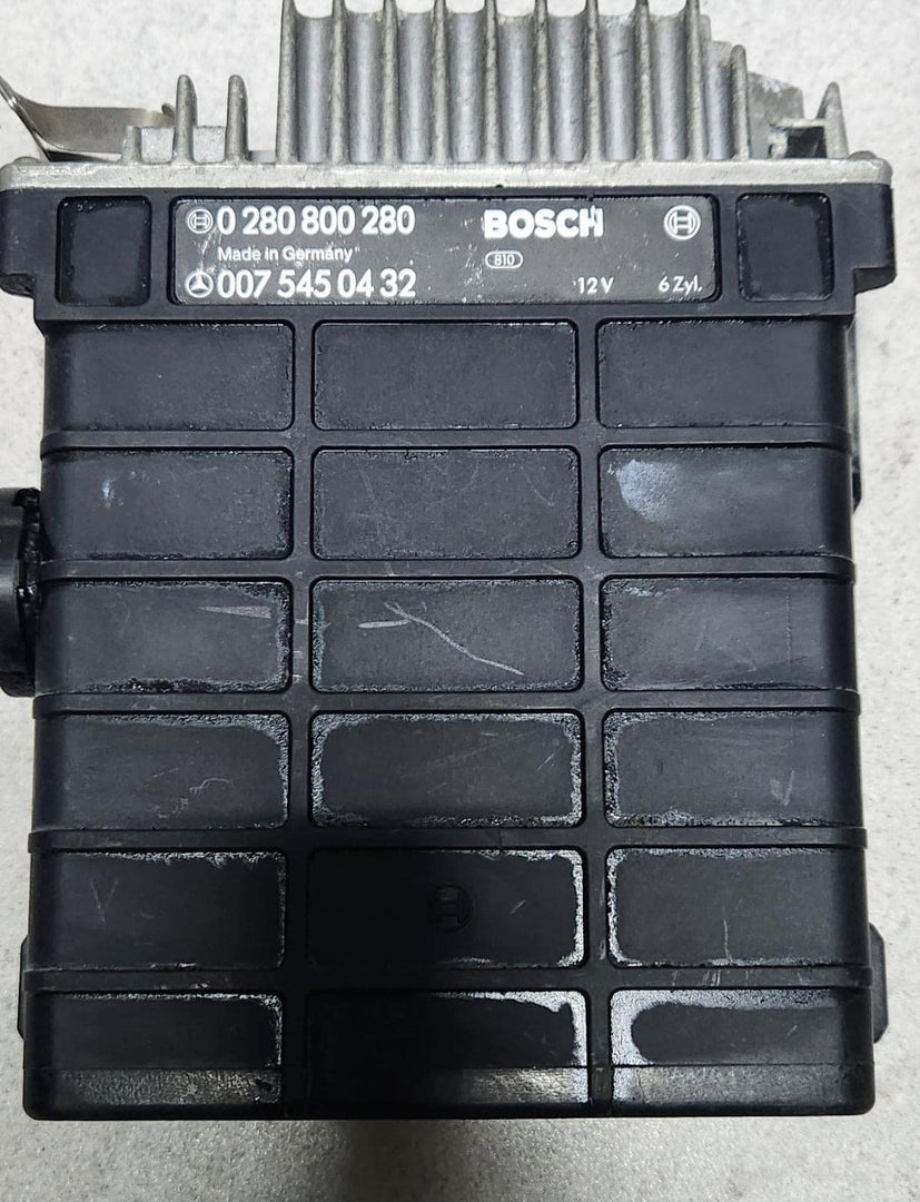1988-1989 Mercedes-Benz 190E Engine Control Module 0280800280 190E and 260E