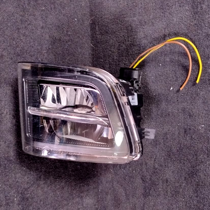 Fog lights LED bumper right for 7 Series F01 F02 F03 LCI 6317 7311288