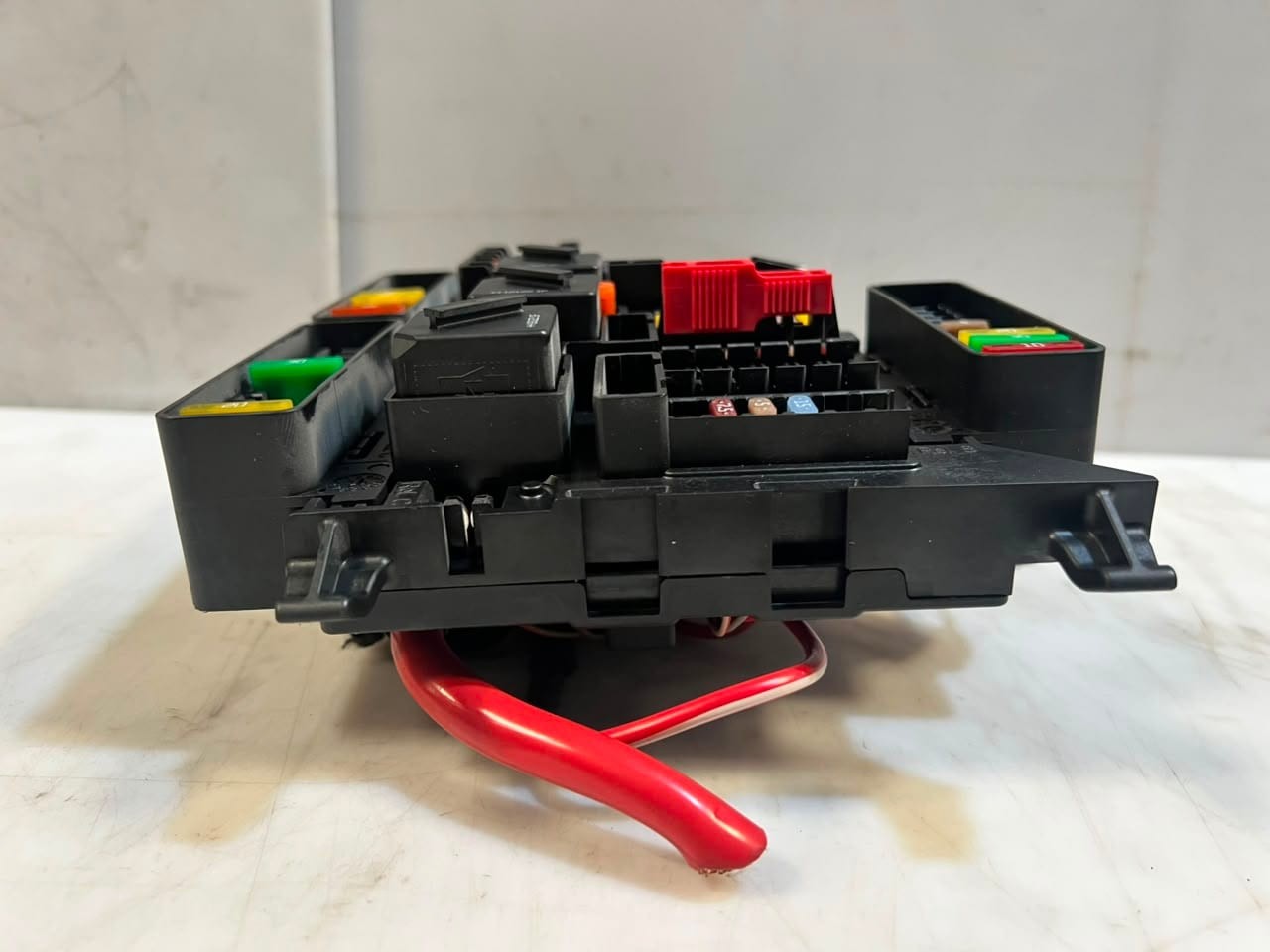 BMW 1' 2' X1 X2 F48 F39 F40 F45 POWER SUPPLY DISTRIBUTION Fuse Box 9270356 OEM