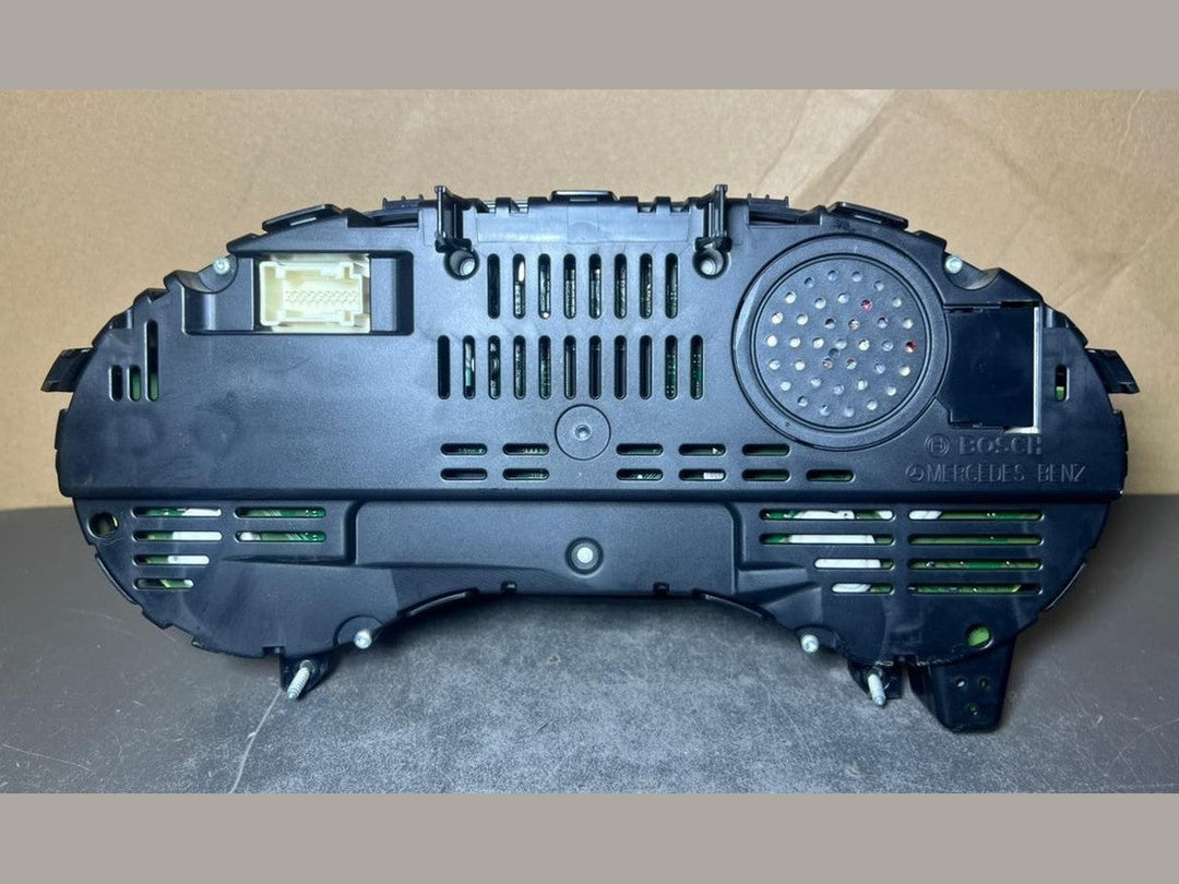 2012-2014 Mercedes-Benz W246 B-Class Instrument Cluster Speedometer A246 9009214