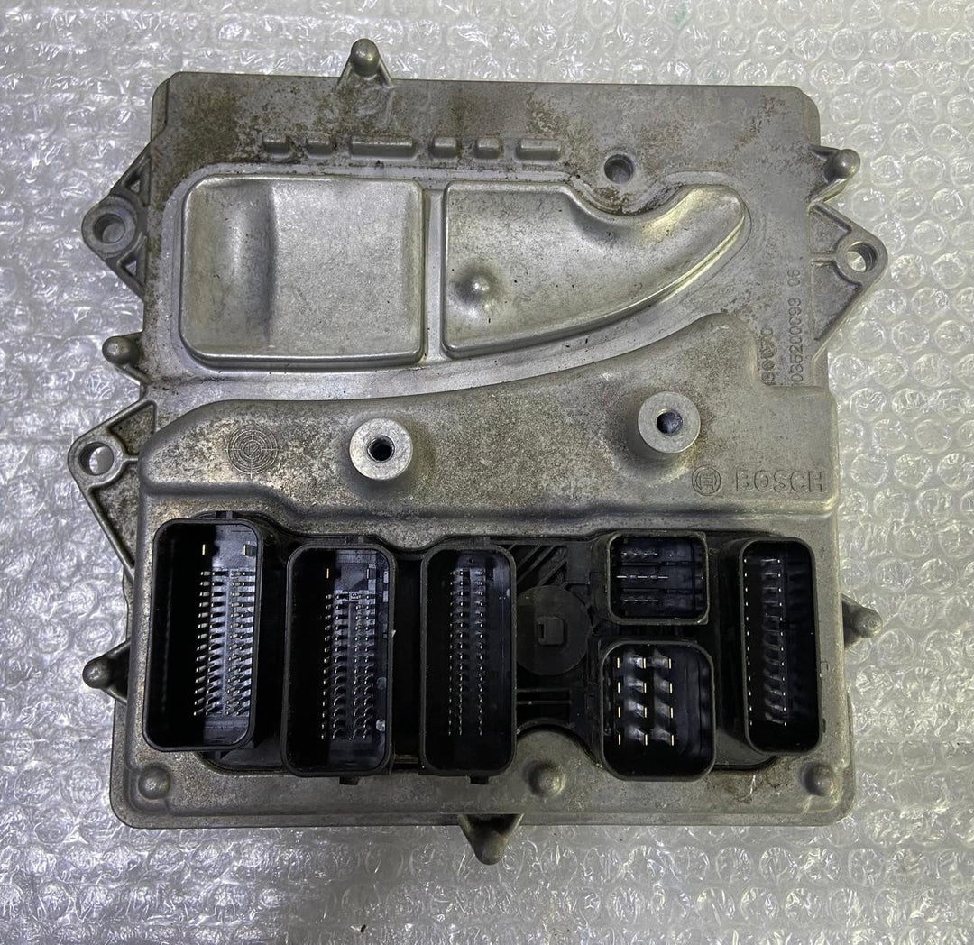 OEM BMW F06 F10 F12 F15 N55 ENGINE CONTROL UNIT ECU DME SET 8621007 BOSCH