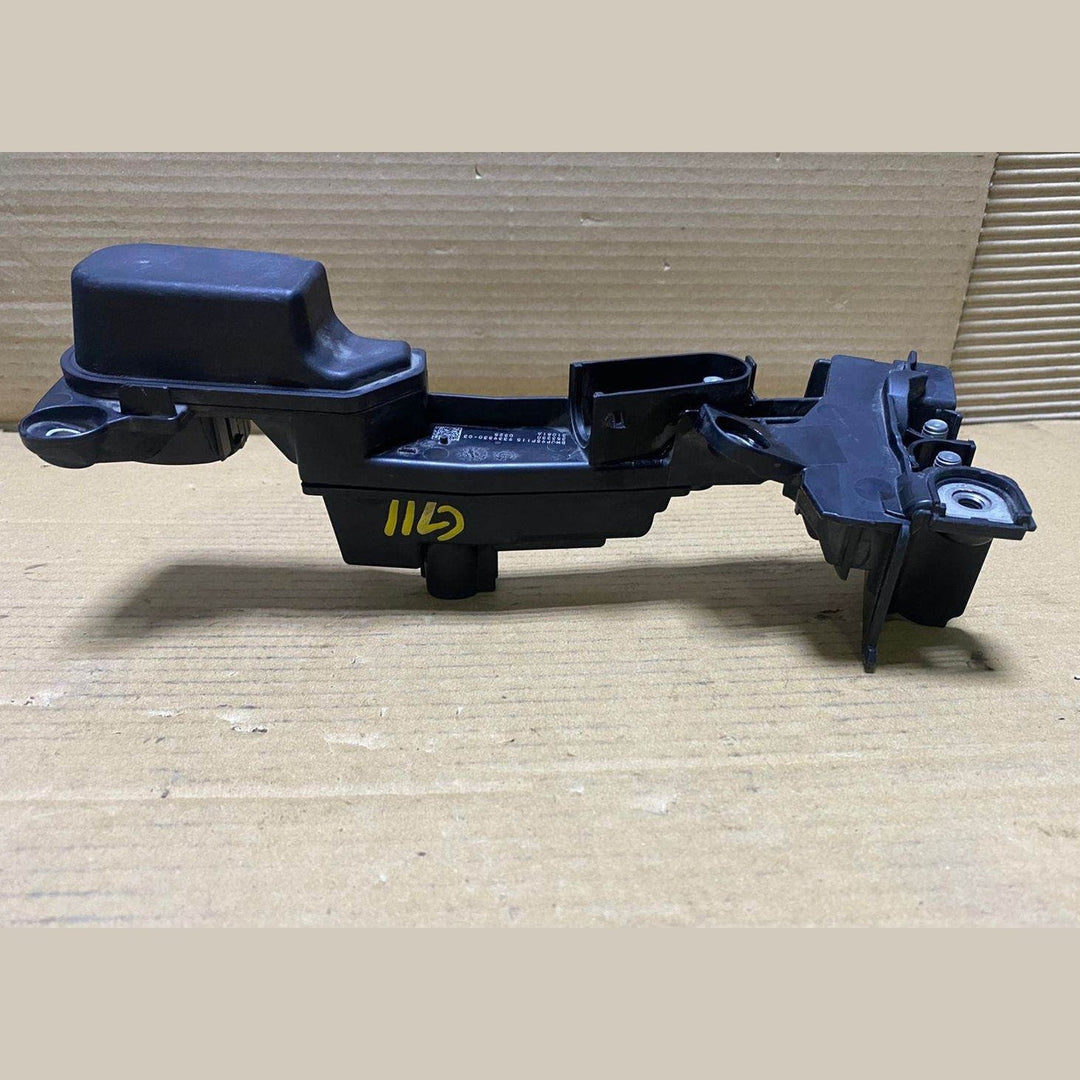 2018-2020 BMW 530e Positive Battery Jumper Point 9339830  740Le, 745e, and X3 G0