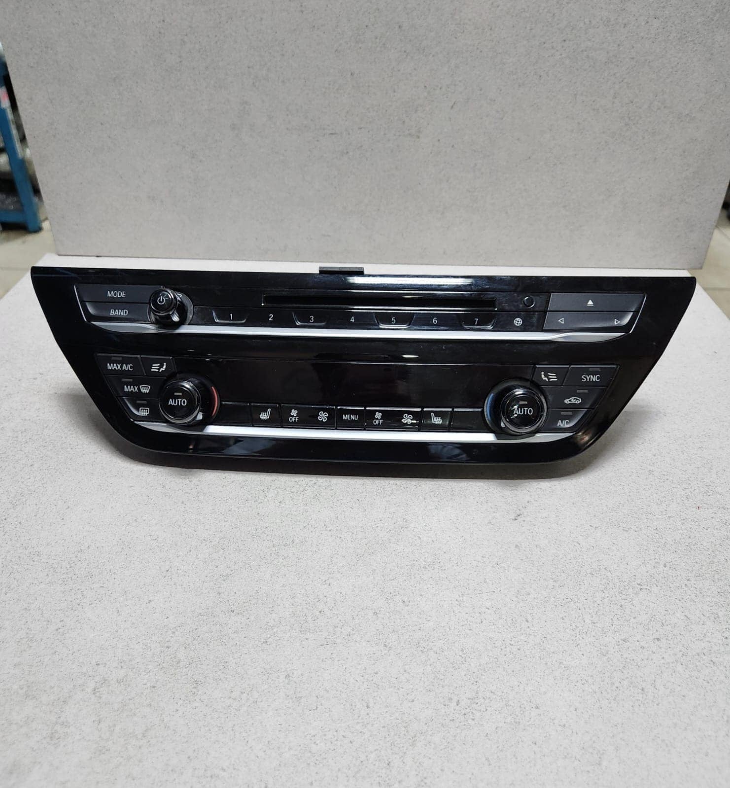 2017-2020 BMW 530i Climate Control Switch 6834441 5 Series G30 G31