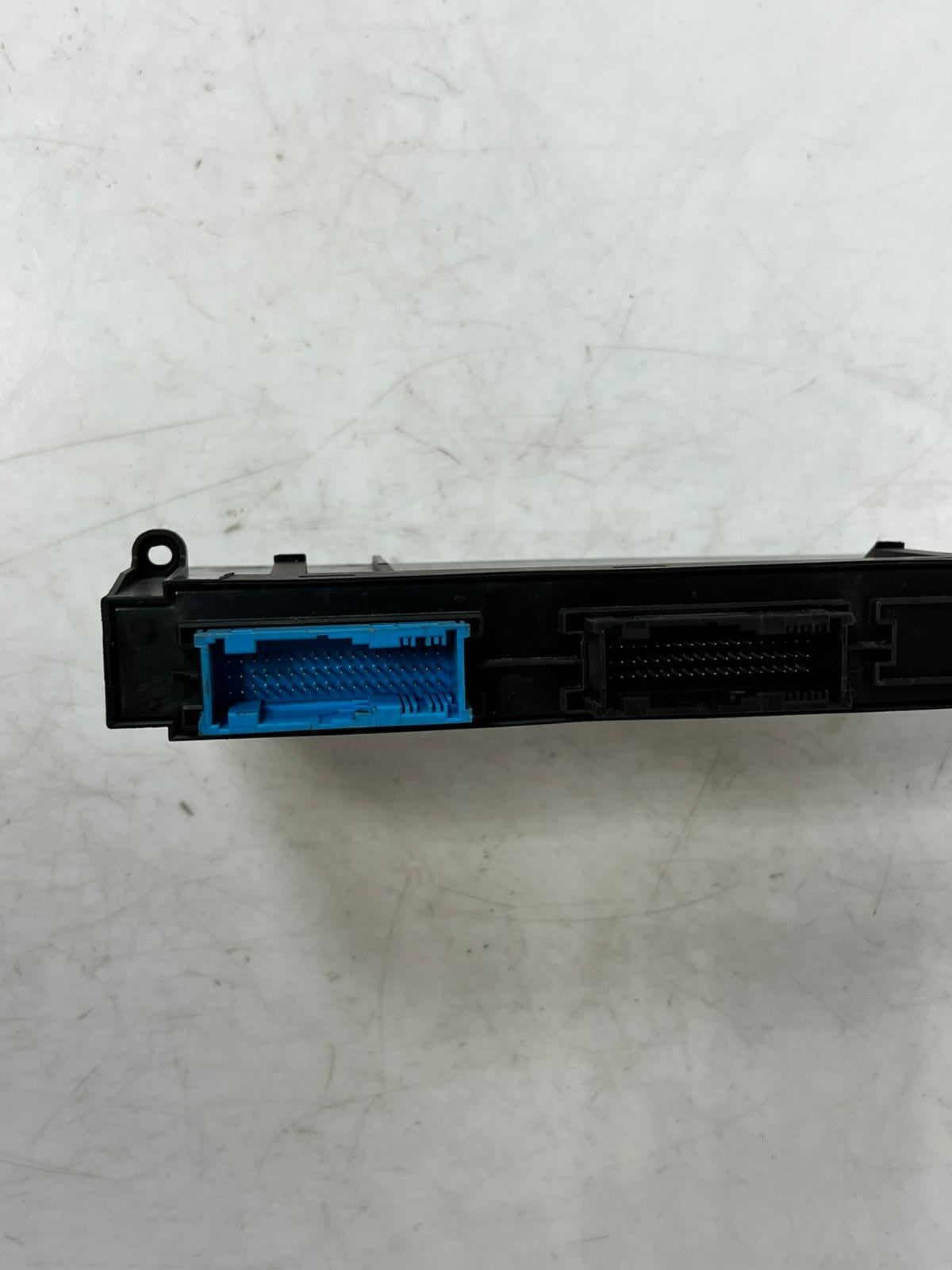BMW 3 Series E90 E91 and X1 E84 Body Control Module BCM 9264573 OEM