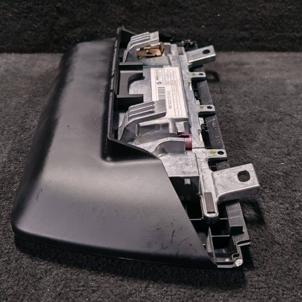 BMW X1 F48 INFORMATION GPS DASH DISPLAY 6.5 SCREEN OEM-  9322123