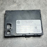 03-09 Mercedes W211 E-Klasse E320 Zentrales Gateway-Steuergerät A211 4452600 OEM