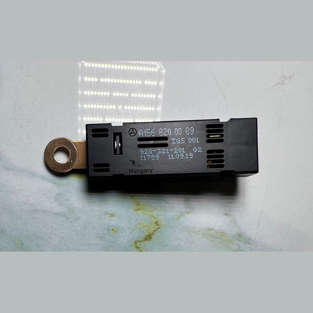 2015-2023 Mercedes-Benz C300 Antenna Amplifier A1568200089 W205 C-Class X253 GLC