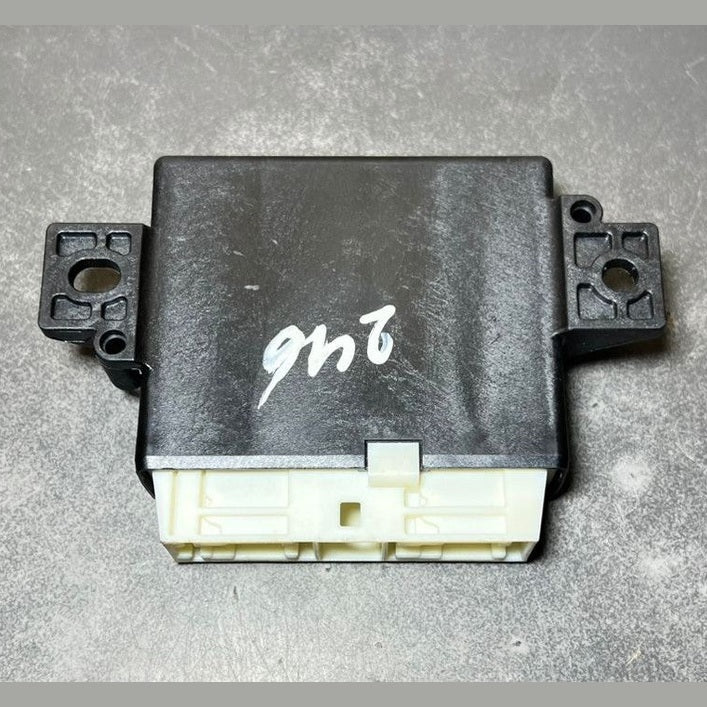 13–17 Mercedes W246 B-Class / CLA Parking Sensor Control Module A246 9000707 OEM