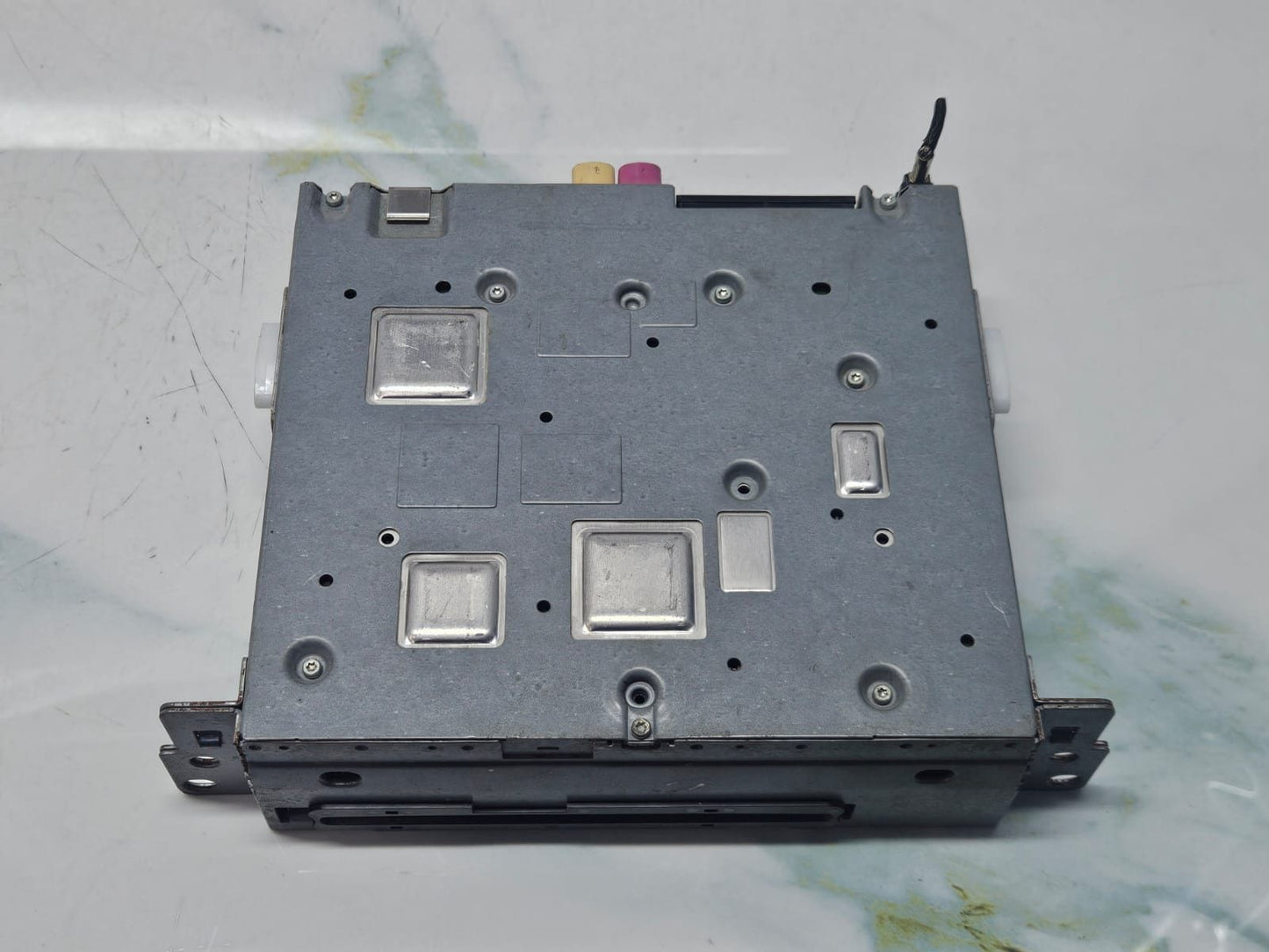 10-12 OEM BMW 5 F10 F11 HU CIC MID BUSINESS CD PLAYER SYSTEM CONTROLLER 9237202