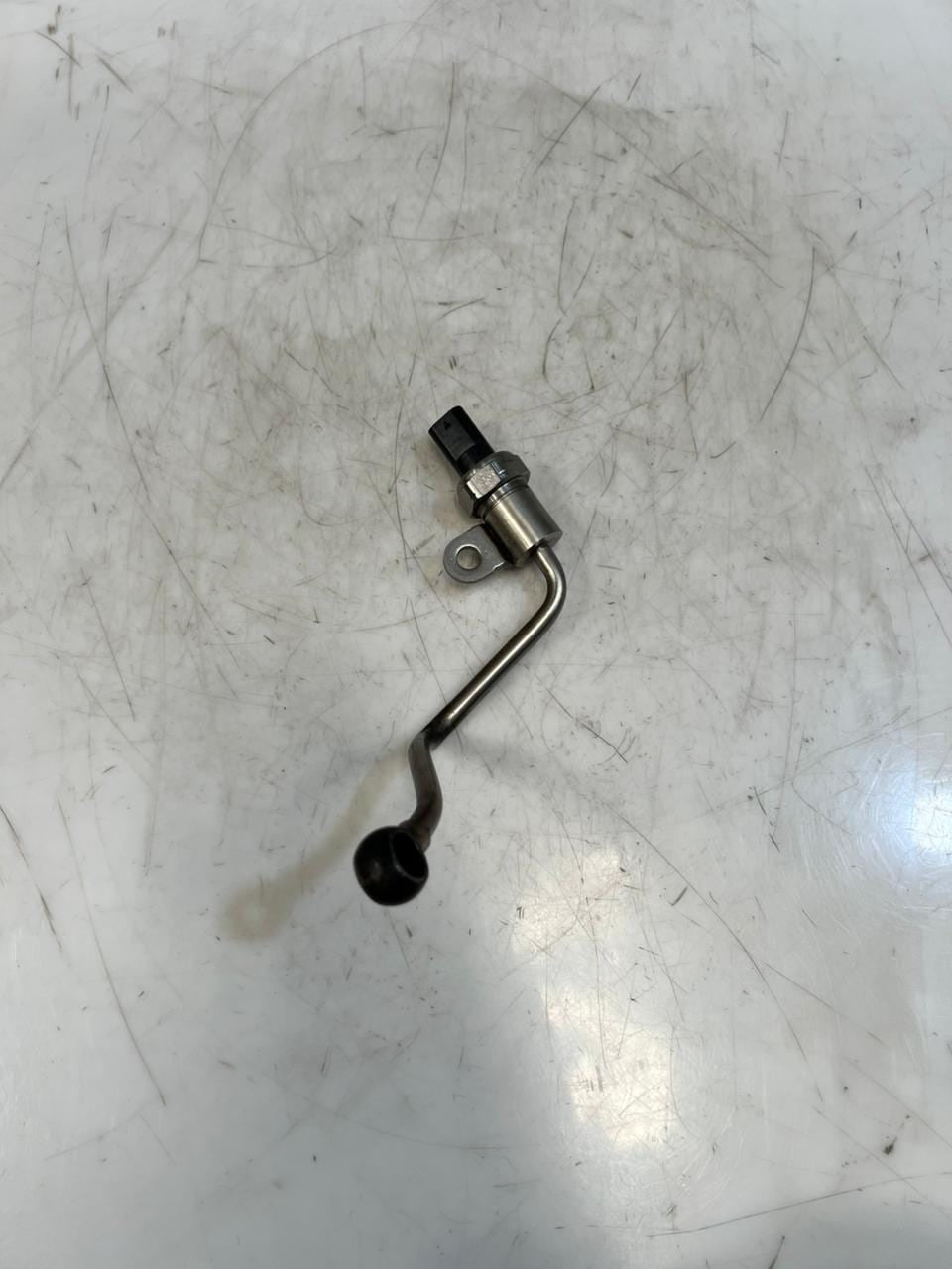 BMW 3 4 Series G20 G21 F36 Gran Coupe Exhaust Gas Pressure Sensor 8570936 OEM