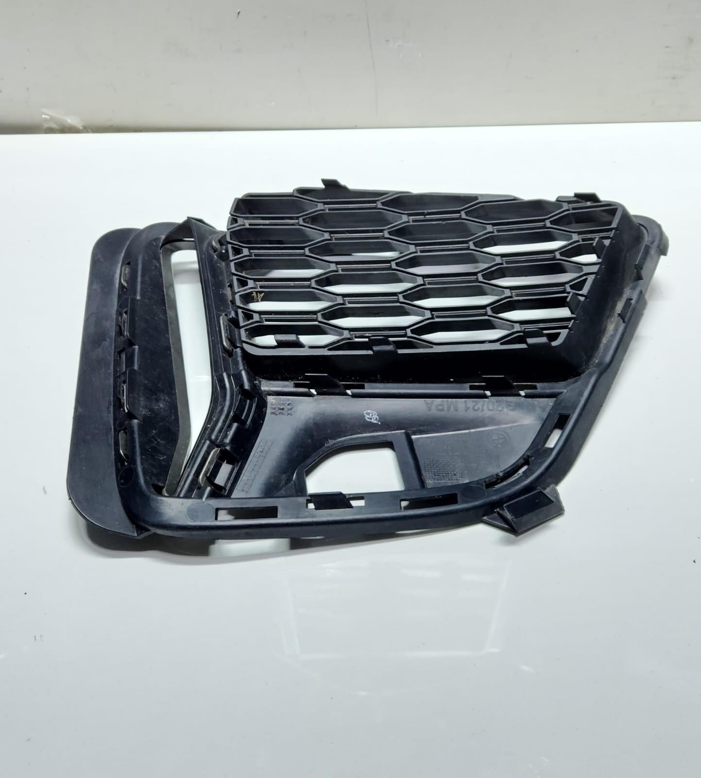 BMW M340 Bumper Ventilation Grille Right Front 8075650 3 Series G20 G21 M340