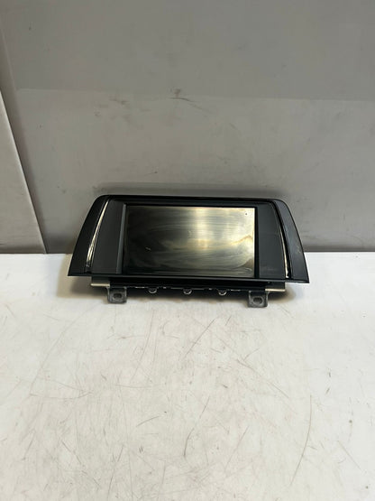 BMW 1 SER 116I F20 F21 Dashboard Multimedia 6.5 CID Display Screen 9262752 RHD