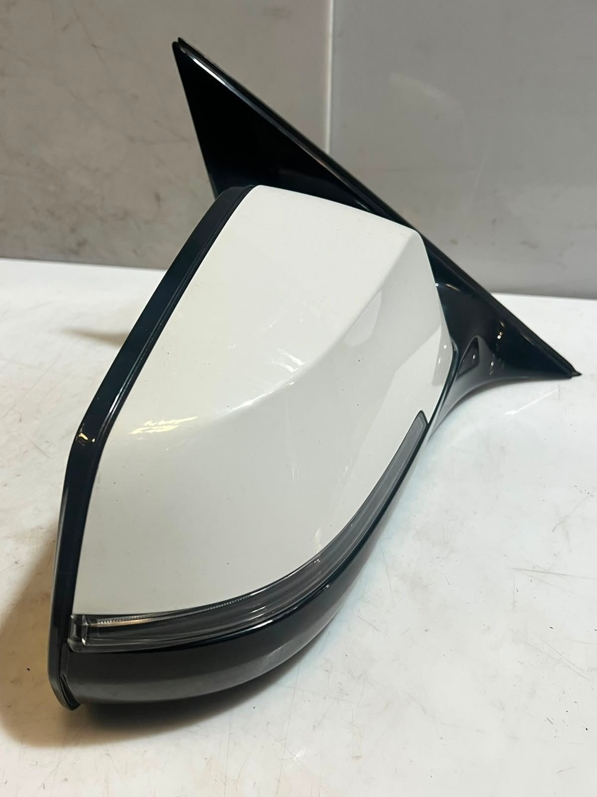 BMW 5 Series F10 F11 Right Side View Mirror Right Front Electric F0153124U6680