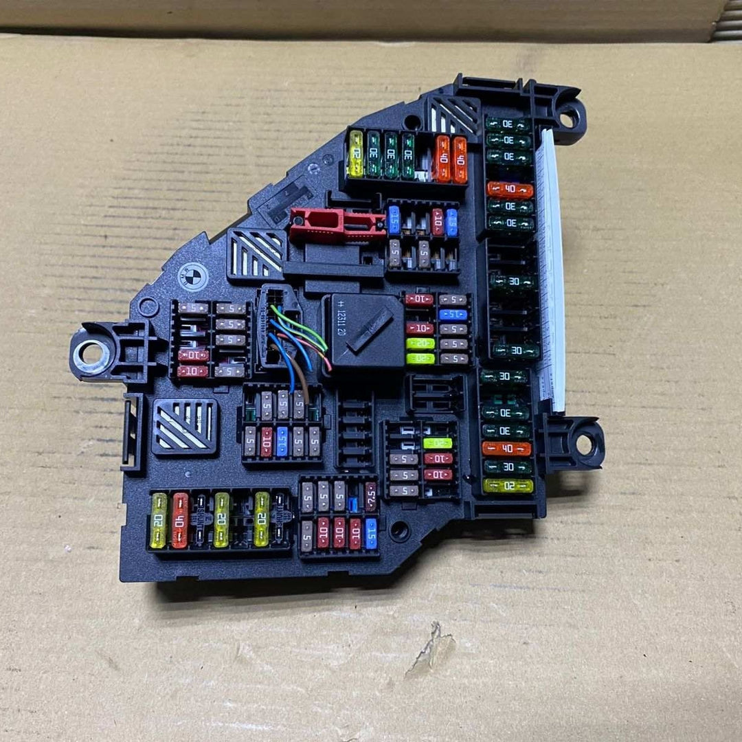 2013 BMW 750i Rear Power Distribution Fuse Box 9264924 F02