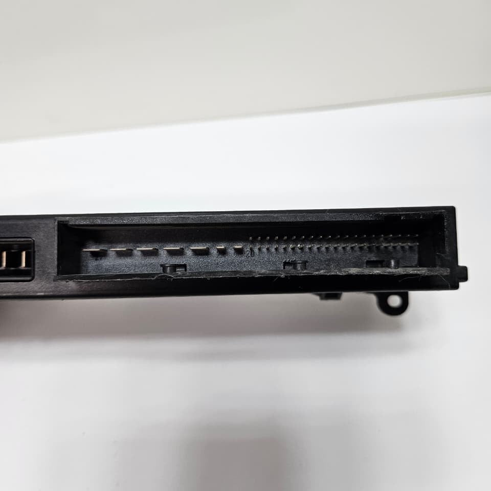 OEM BMW E87 1 SERIES BODY CONTROL MODULE 6983304
