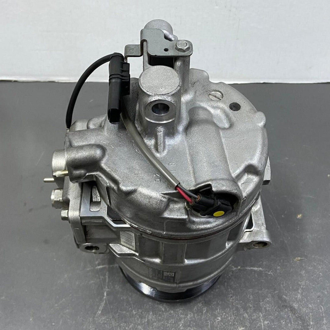 OEM BMW F22 F33 F82 M4 S55 N55 AC Compressor Clutch A/C Pump W/ Pulley 9332781