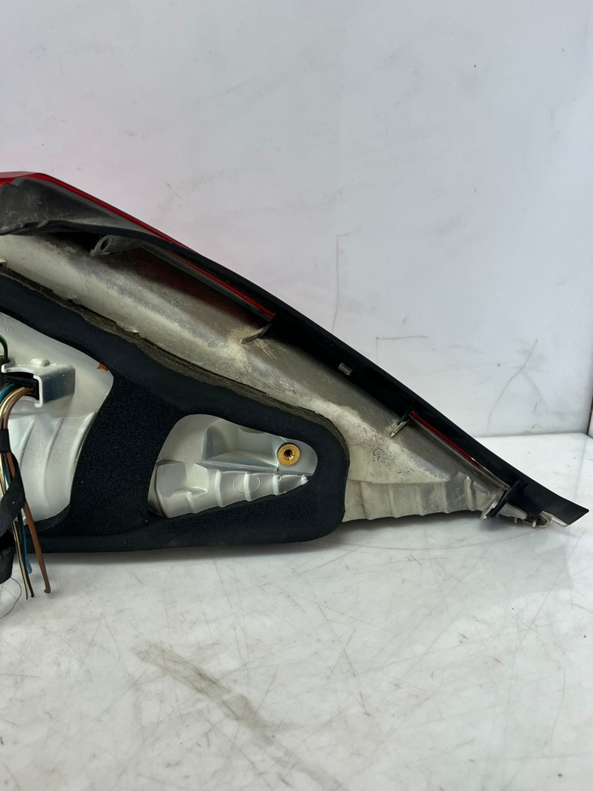 2006-2007 BMW M6 E63 E64 6' 640I 645I RIGHT SIDE Tail Light LED 7170976 OEM