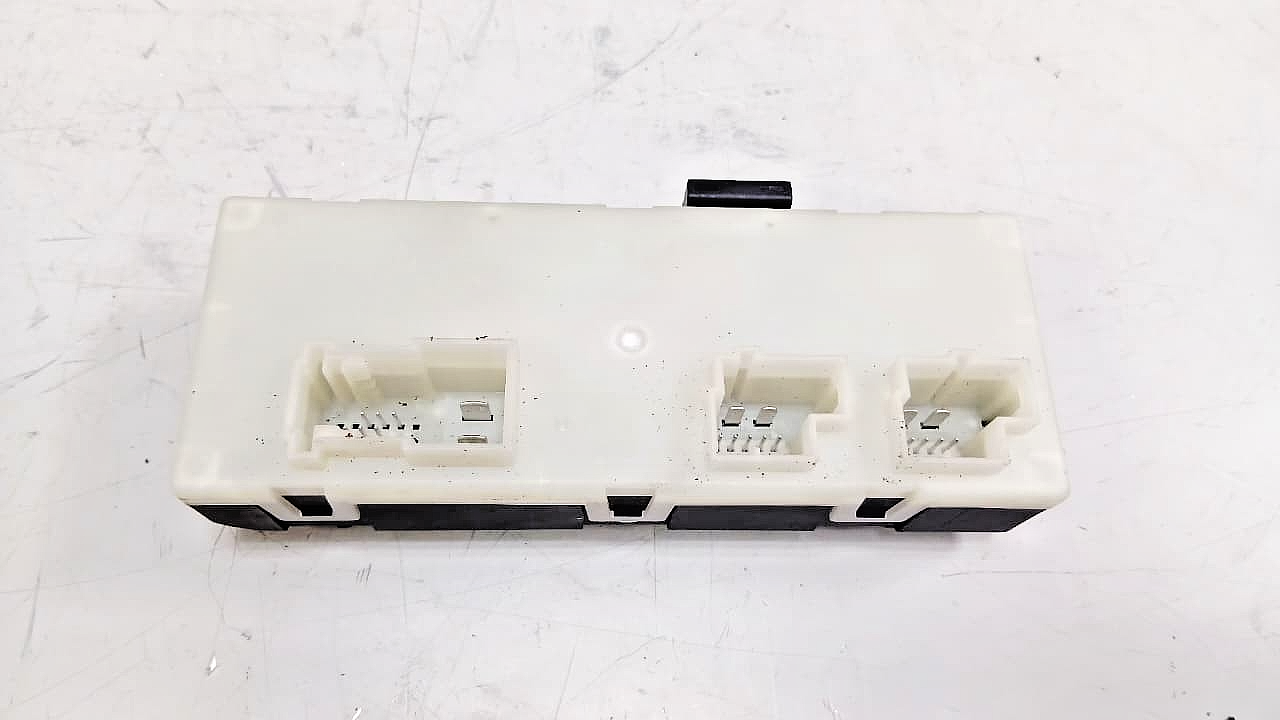 BMW 3 SERIES 2017-24 G20, G21 G28 DECKLID FUNCTION MODULE CONTROL UNIT 9852925