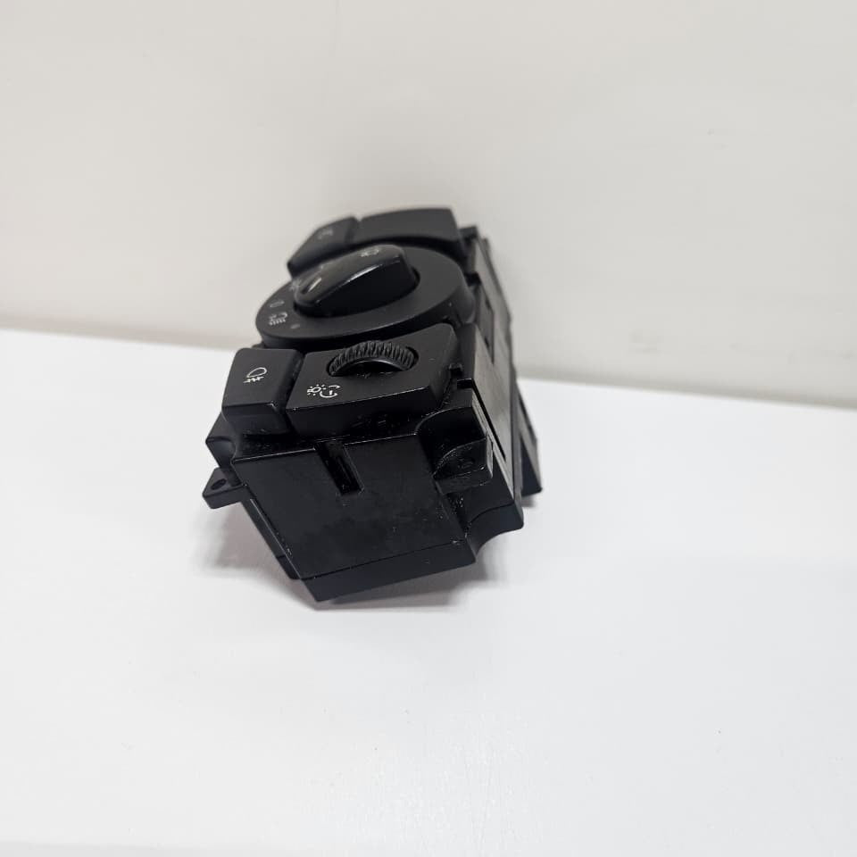 BMW E60 E61 E63 E64 Headlight Switch 6953731