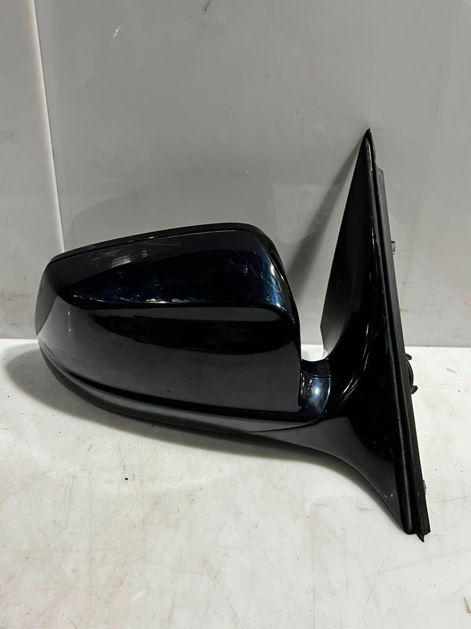 2011-2012 BMW 5 Series F10 F11 535i FRONT RIGHT SIDE Wing Mirror F0153404