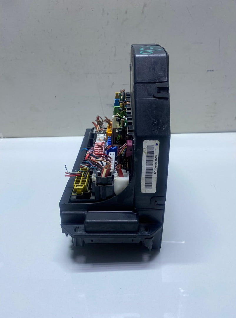 2010-2013 Mercedes-Benz C200 Front Sam Fuse Box Control Module A2129009705