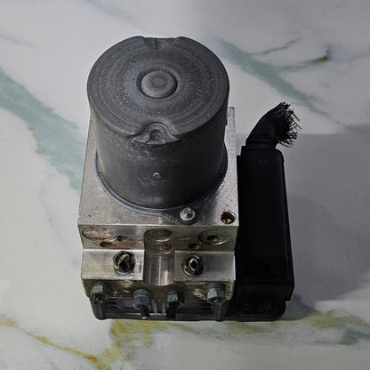 OEM BMW F02 F07 ABS Anti Lock Pump Brake Module 6797036, 6797038